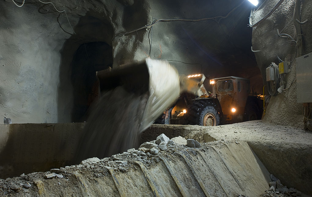 Mechanical Face Seals for Underground Mining